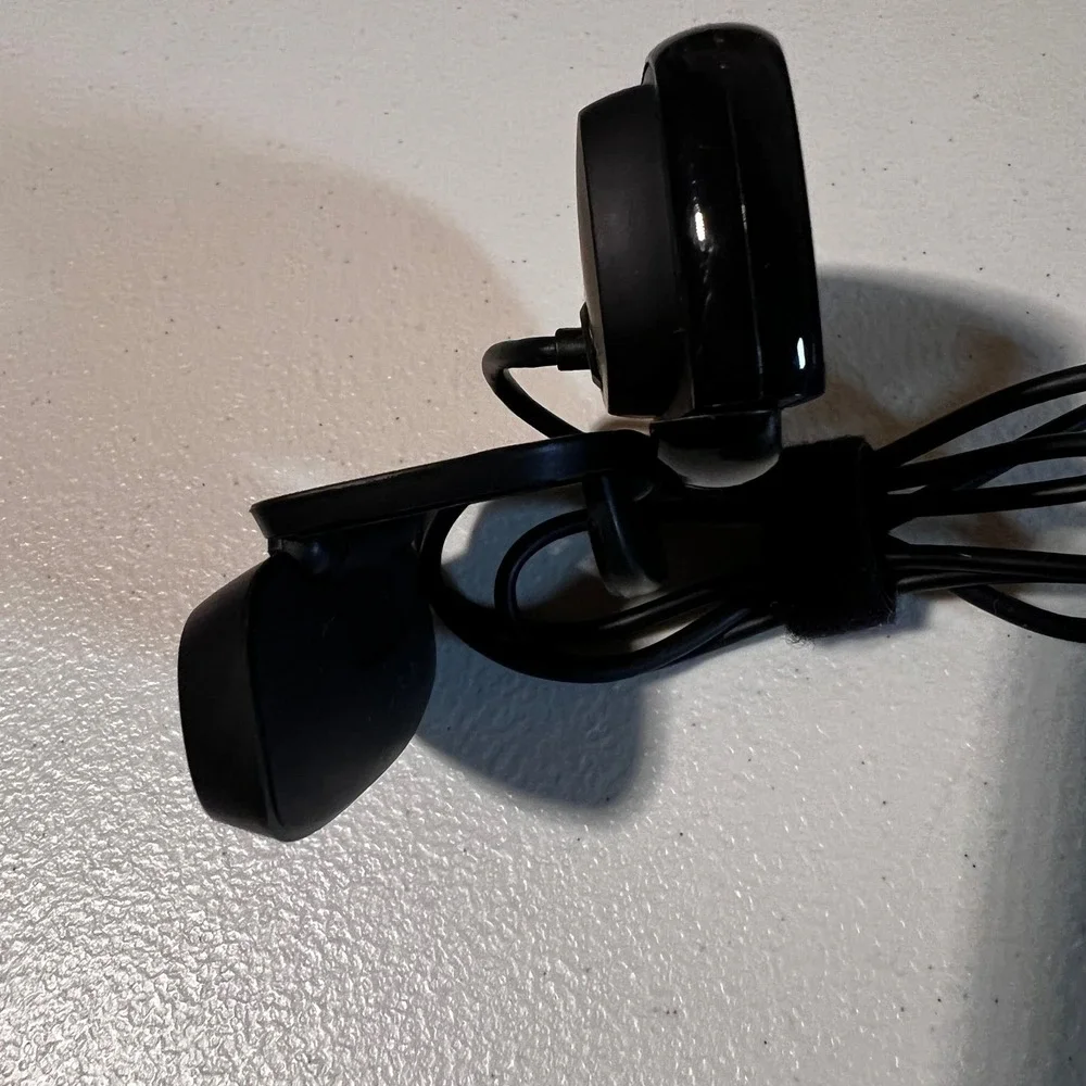 Logitech V-U0027 USB HD Webcam 1080p 8.0 Megapixel 860-000326‎